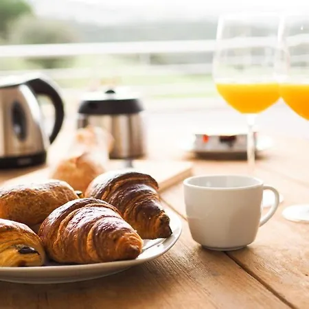 Lägenhetshotell Le Lonca 3*