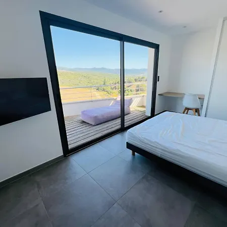 Lägenhetshotell Le Lonca 3*